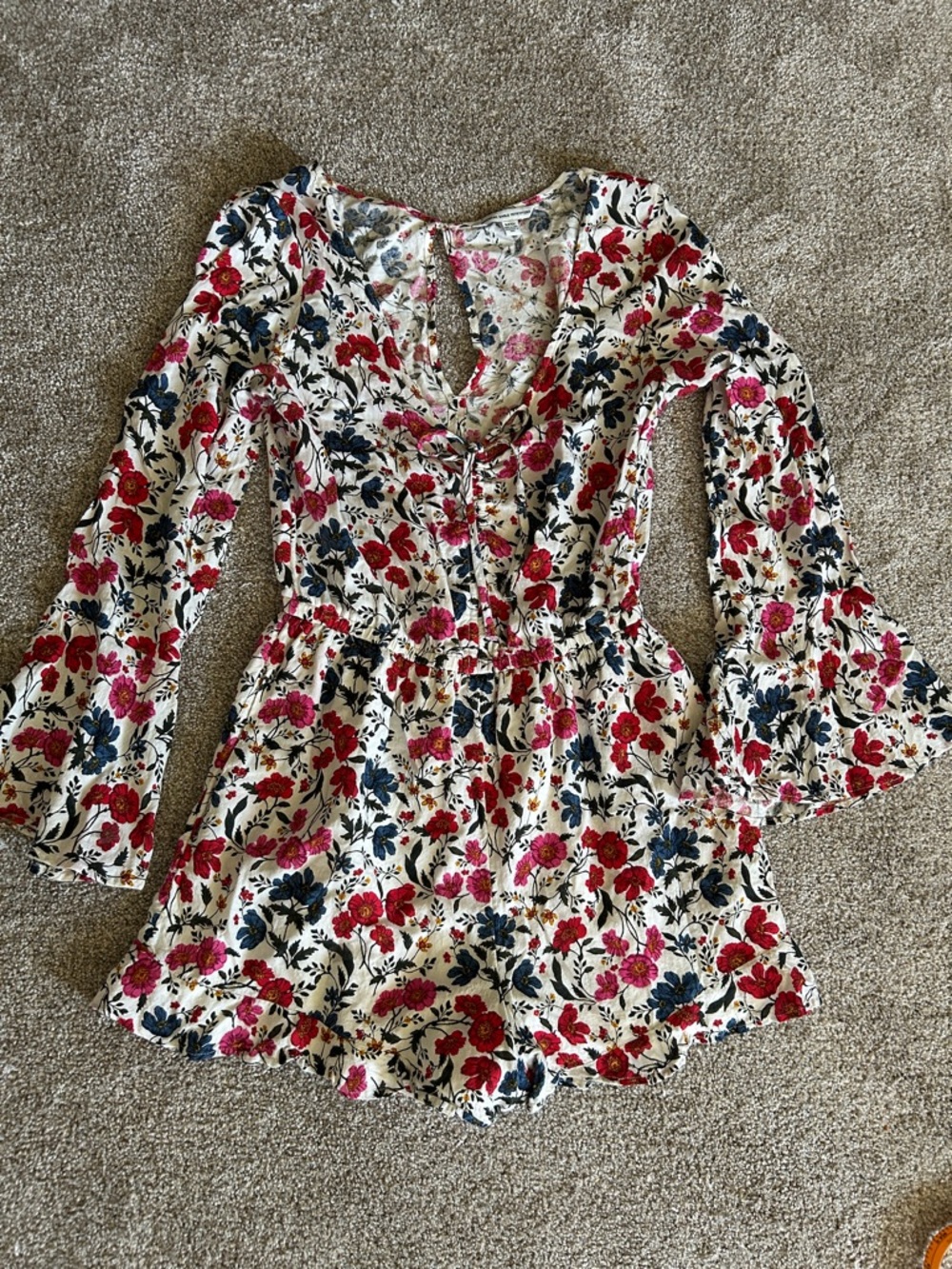 American Eagle Outfitters Floral Lace-Up Romper Bell Sleeves & Pockets Small
